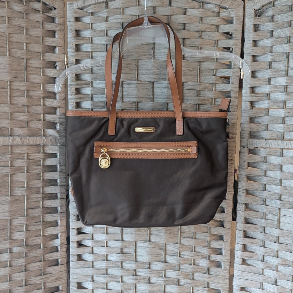 Michael Kors Kempton Nylon Tote Shoulder Bag Leather Trim Lightweight‎ Travel